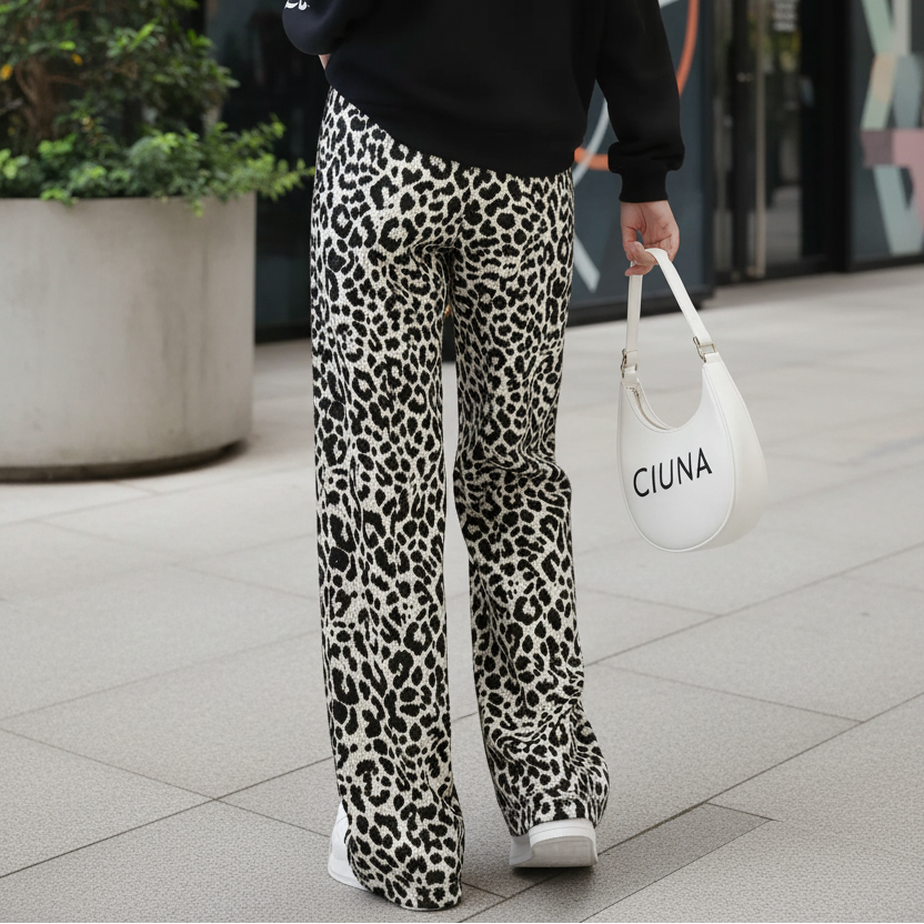 Pantalon droit – Look artistique, motif encre