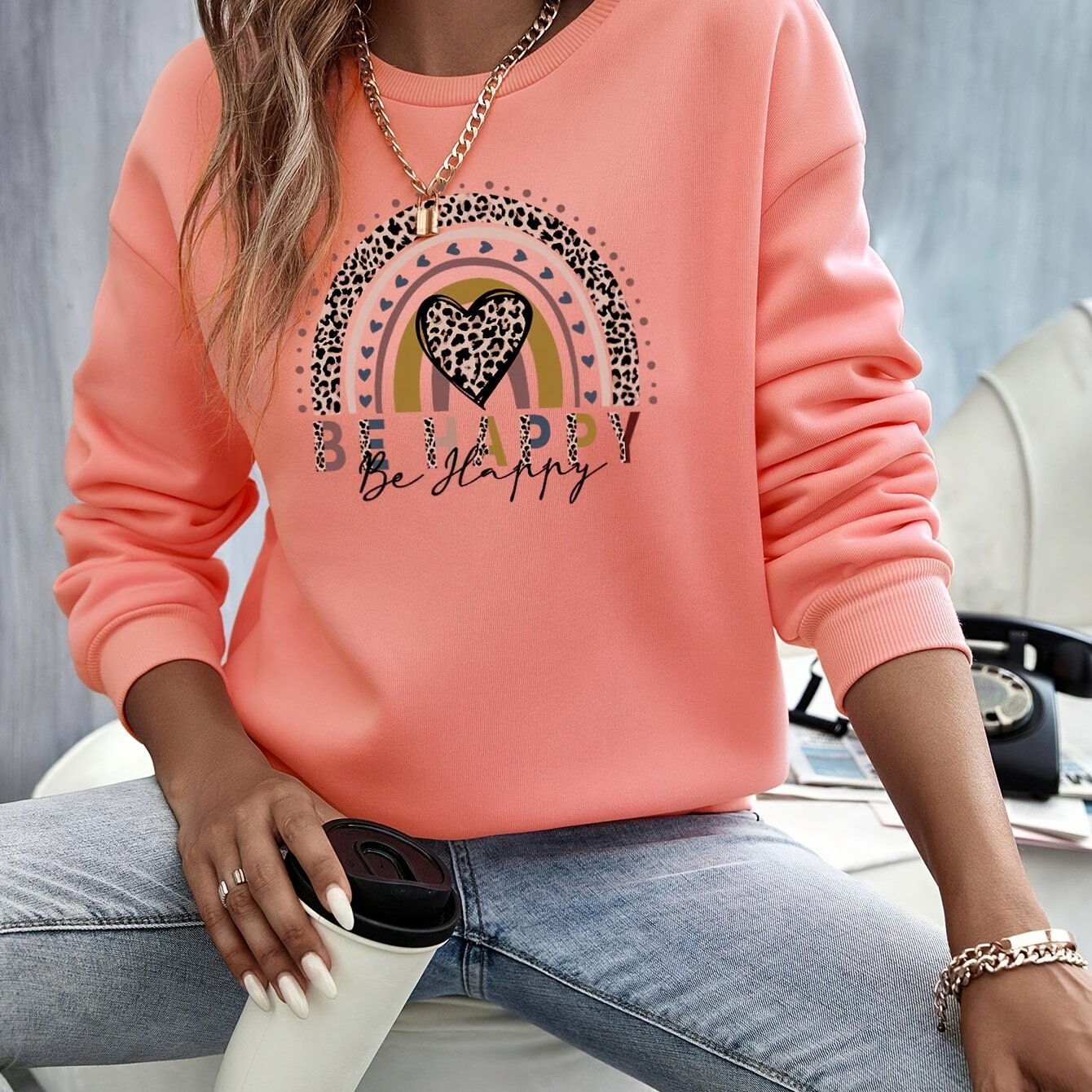 Pull basique – Motif cœur élégant