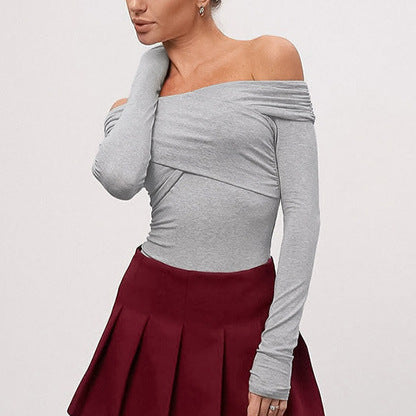 Top – Style off-shoulder irrégulier