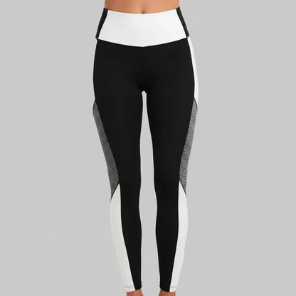 Pantalon – Look tendance, coutures décoratives