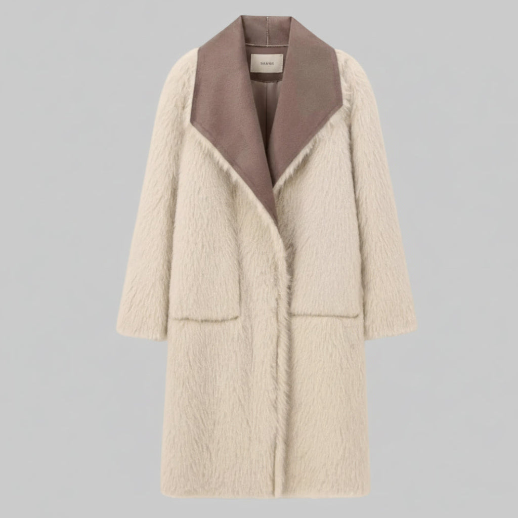 Coat – Fashion style with a fold-down collar 