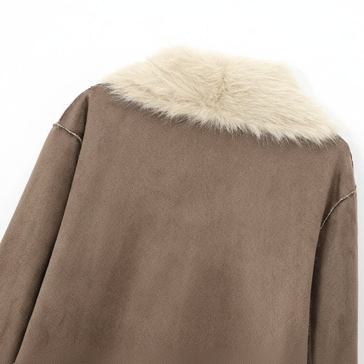 Coat – Fashion style with a fold-down collar 