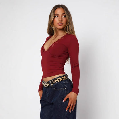 Top élégant – Détails en dentelle florale